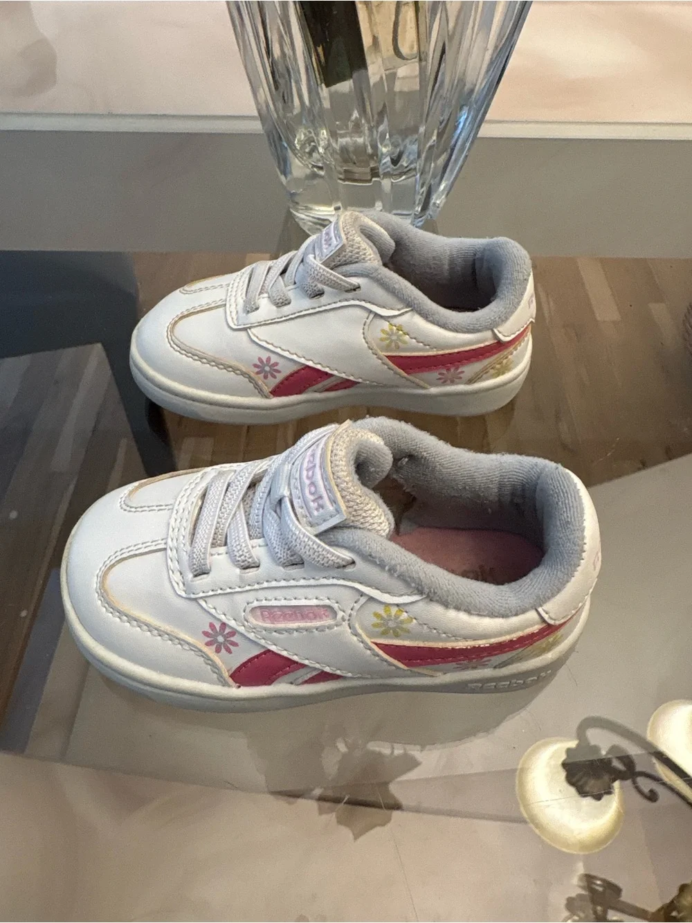Reebok Kids White and Pink Athletic Shoes size 6K